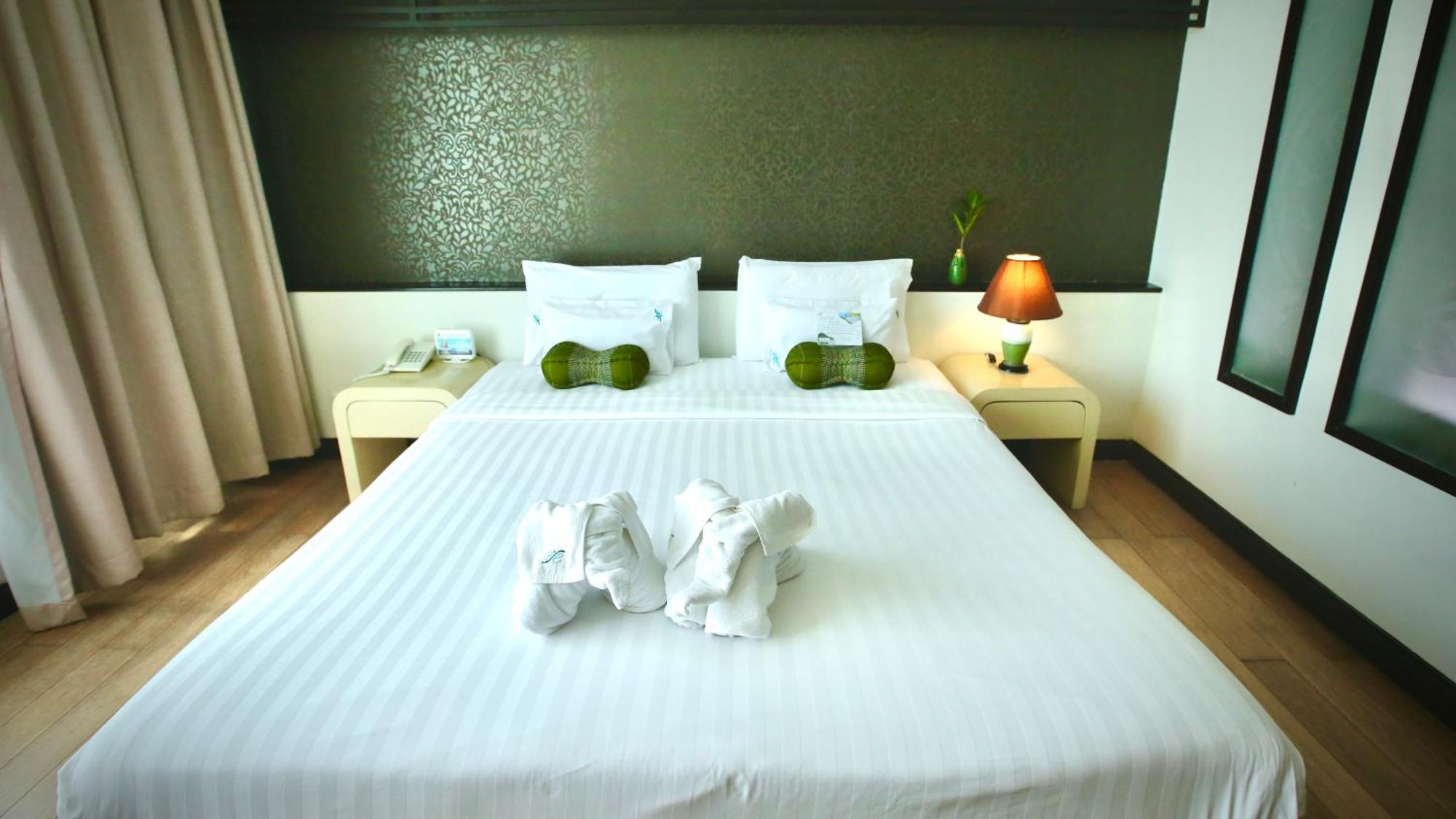 A-Te Chumphon Hotel - Sha Plus Exterior foto